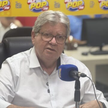 Muitos estão de olho, mas João Azevêdo ainda não pensou sobre suplentes