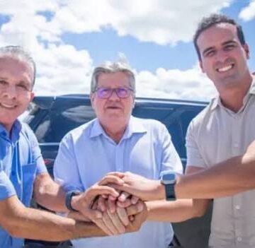 Após “pingue-pongue” de prefeitos, Lucas, João, Nabor e Hugo sentam à mesa. Avaliação é de reunião tranquila