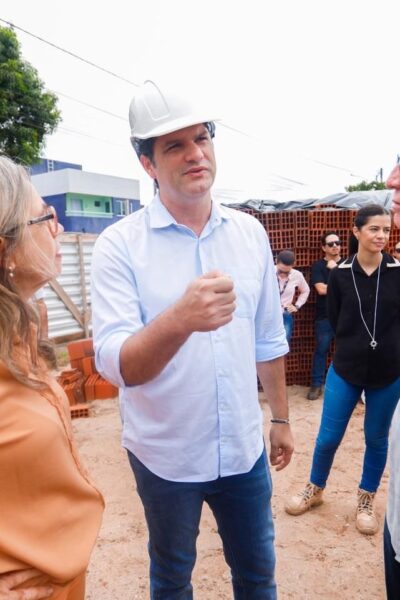 Em visita às obras, Leo Bezerra l projeta entrega de novo CMEI com 200 vagas para dezembro