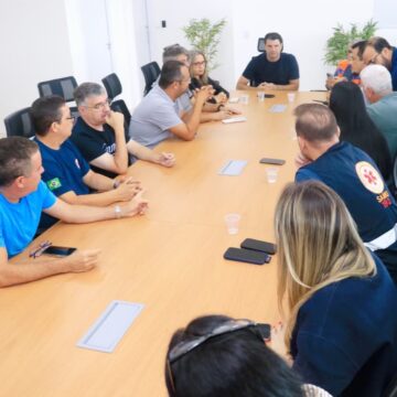 Prefeito Leo Bezerra cria força-tarefa e anuncia ações para enfrentamento às chuvas