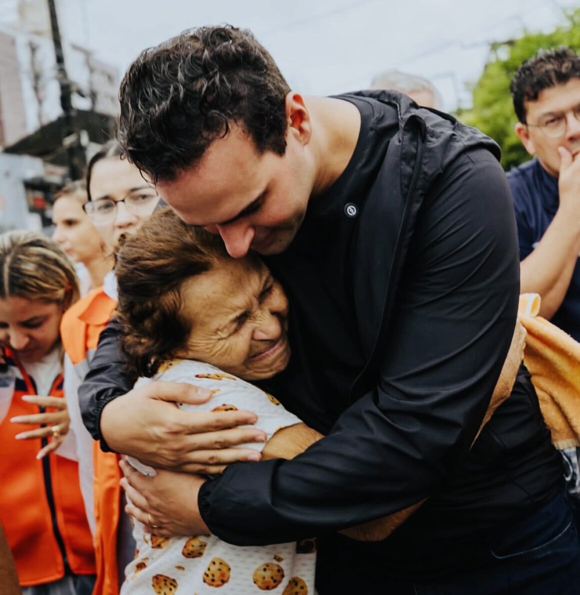 Chuvas na PB: Lucas vai às ruas e mostra que oposição fica para as urnas