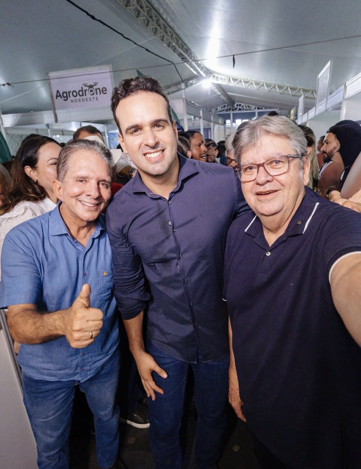 O grupo do Zap de Lucas, João e Nabor para discutir os ‘BOs’ das eleições