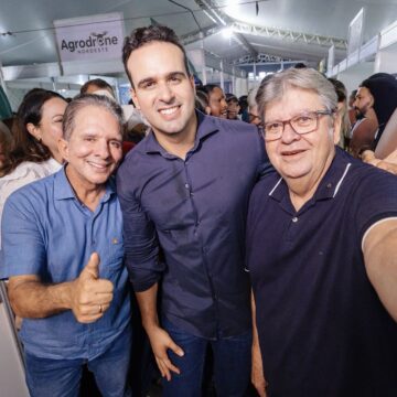 O grupo do Zap de Lucas, João e Nabor para discutir os ‘BOs’ das eleições