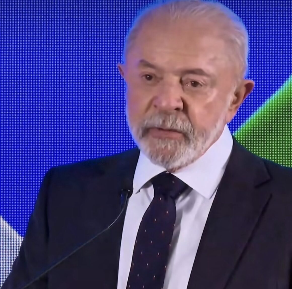 Lula anuncia fim da ‘taxa das blusinhas’ a partir desta quarta-feira