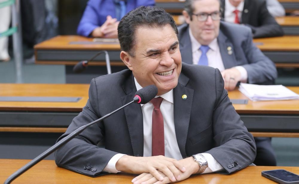 img_9948.jpg Santiago deve se licenciar em junho para Valdir Trindade assumir