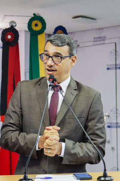 05962323-2f1f-4af8-adff-f6fc5d5f791e.jpg ALPB aprova projeto de Chió que garante apoio à universitárias vítimas de violência sexual