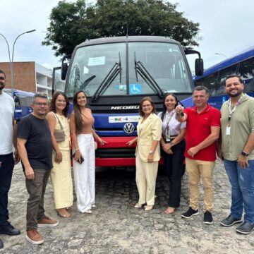 Bayeux ganha ônibus de atendimento especializado para transporte de pacientes
