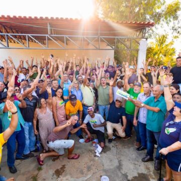 cc35c019-35f2-427c-8f43-63d0413b7a1e Efraim Filho e George Morais recebem apoio de prefeito e lideranças de São José de Caiana