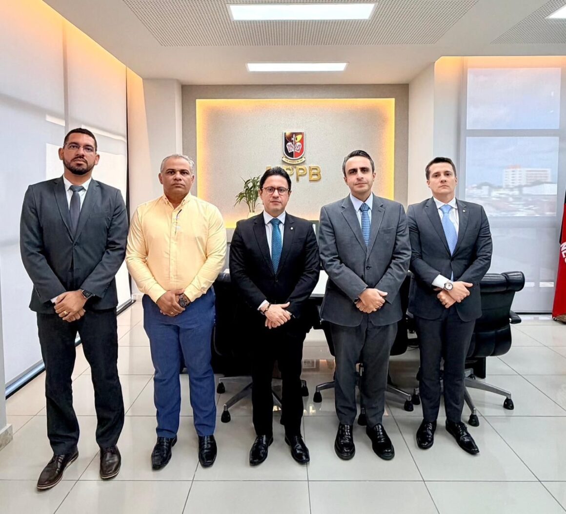 cecf8862-c472-4a79-9787-b468f9290449 Prefeito de Cabedelo busca orientação do MPPB para ampliar transparência na gestão