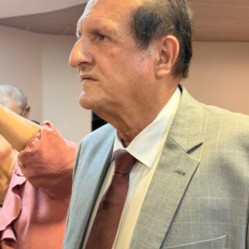 img_0130.jpg Eventual 2º turno: Hervázio segue Cícero, mas se o ex-prefeito não for, Efraim é opção