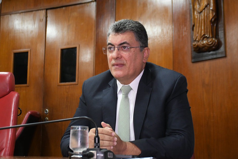 img_0137.jpg Santiago se licencia e Valdir Trindade assume na Câmara Federal; Rebeca Sodré volta à CMJP