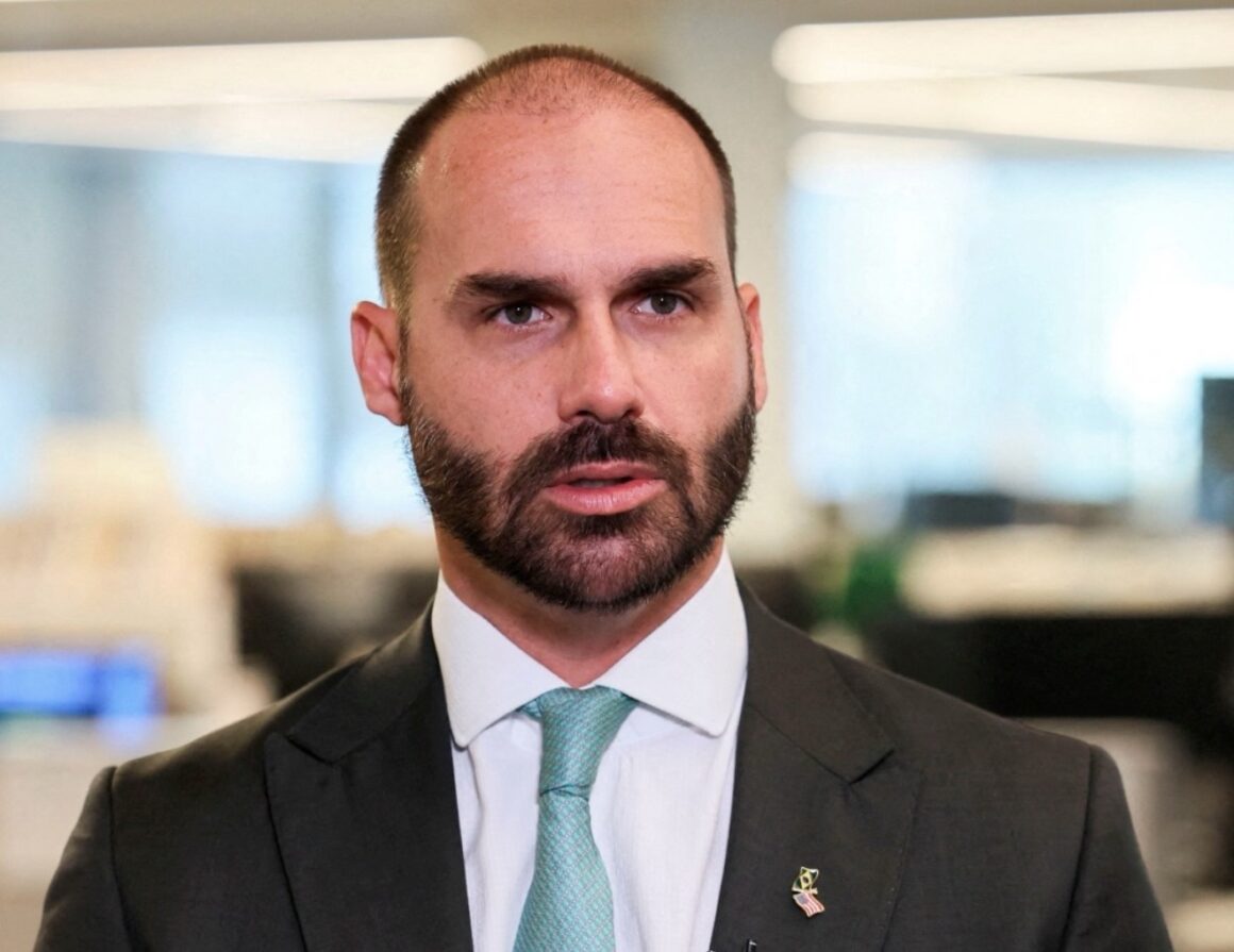 Screenshot STF condena Eduardo Bolsonaro à prisão e torna ex-deputado inelegível