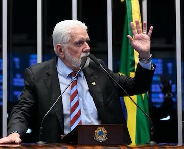 img_0422 Após conversa com Lula, Jaques Wagner deixa liderança do governo no Senado