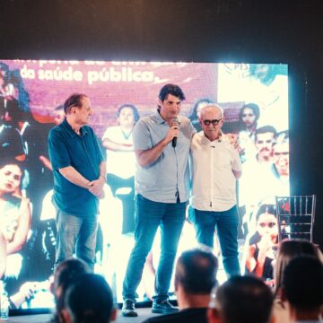 30e9a106-7bf0-472d-a6a6-511e4aad885b Em plenária, Cícero critica abandono dos municípios e Leo sobe o tom de oposição ao Governo