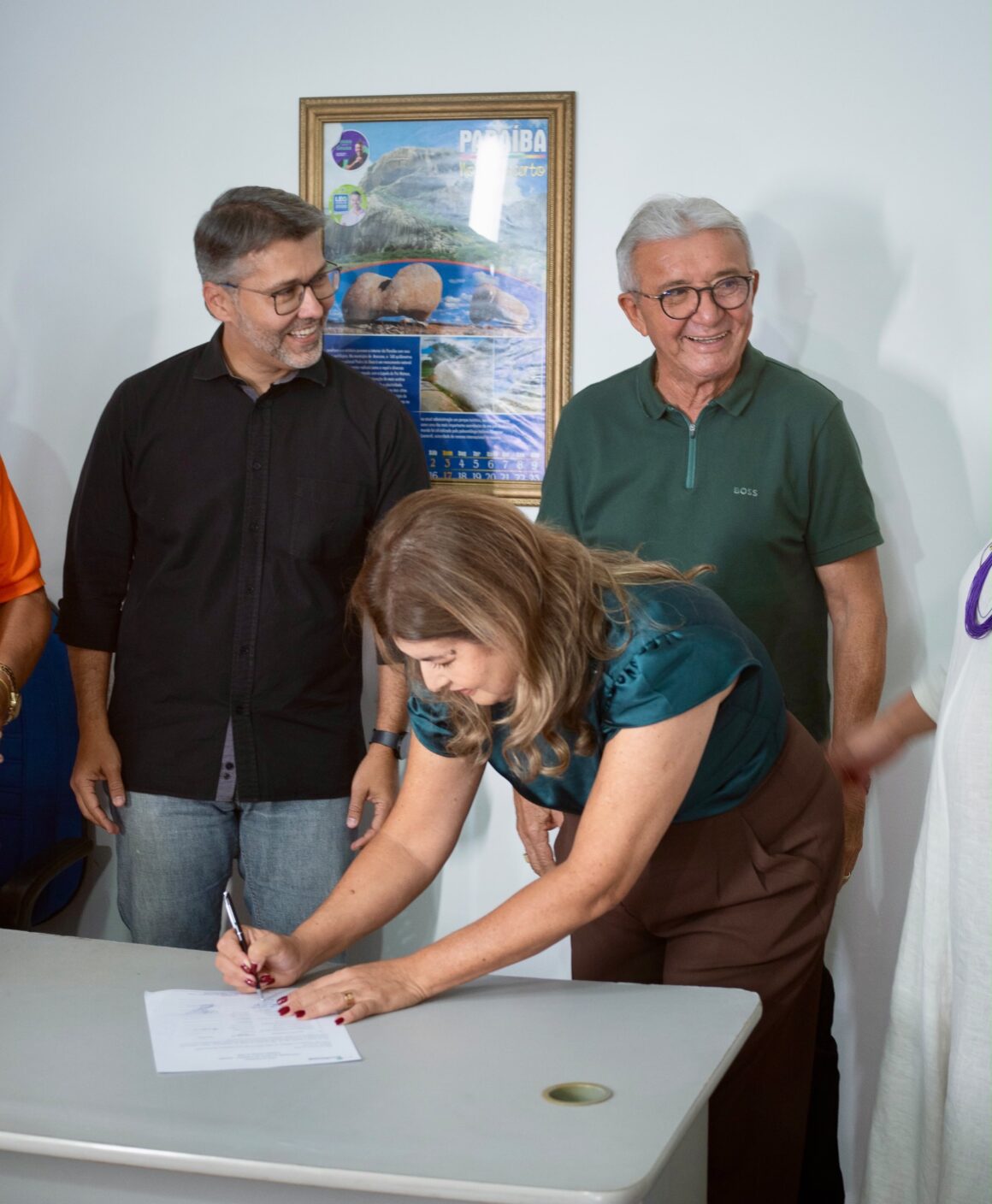 40aab2a5-c975-4dc2-9348-28f68167354f Silvia da Pesca tem nome oficializado em convenção do Podemos