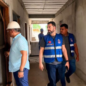 452e5f95-5a6d-4065-82d2-62471839c56e Prefeito de Cabedelo vistoria obras e reforça compromisso com retomada de investimentos