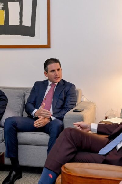 80837b07-882b-4ad2-924d-7ae29b2f4016 Hugo Motta recebe equipe econômica para discutir dívidas rurais e projeto dos combustíveis