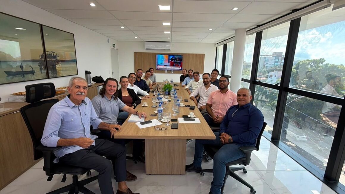 d4b632df-7f8f-4108-a519-bc0b5911ec0d Prefeito de Cabedelo confirma apoio a Veneziano para o Senado