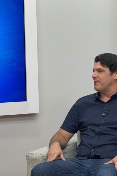 dbc96e45-751a-44e8-8728-d462288ed143 Leo cogita votar em apenas um senador, mas esticará decisão até conversar com João Azevêdo