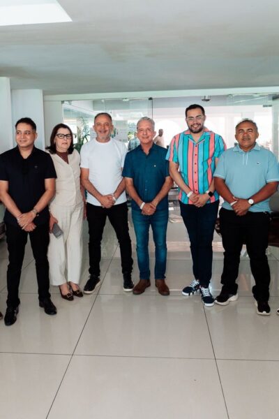 Nabor une oposição e situação e recebe apoio de 10 vereadores em Campina