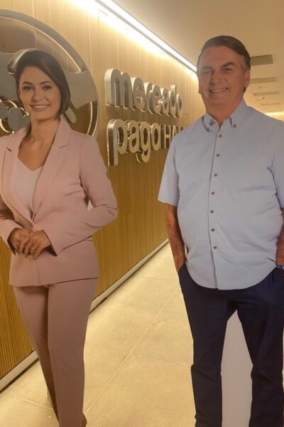 img_1132 Michelle manda um “Deus abençoe” a Flávio Bolsonaro, mas não vai à convenção
