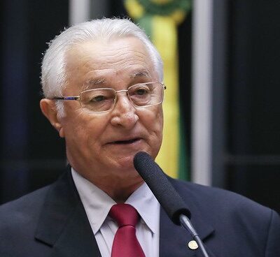 Frei Anastácio anuncia que está fora da disputa por vaga na Câmara