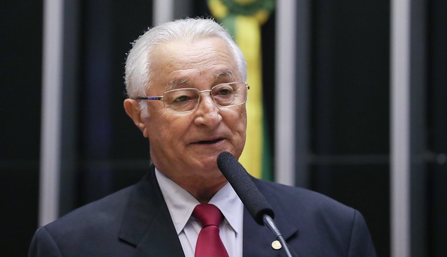 Frei Anastácio anuncia que está fora da disputa por vaga na Câmara