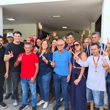 Cícero Lucena recebe adesão de grupo de oposição em Bananeiras