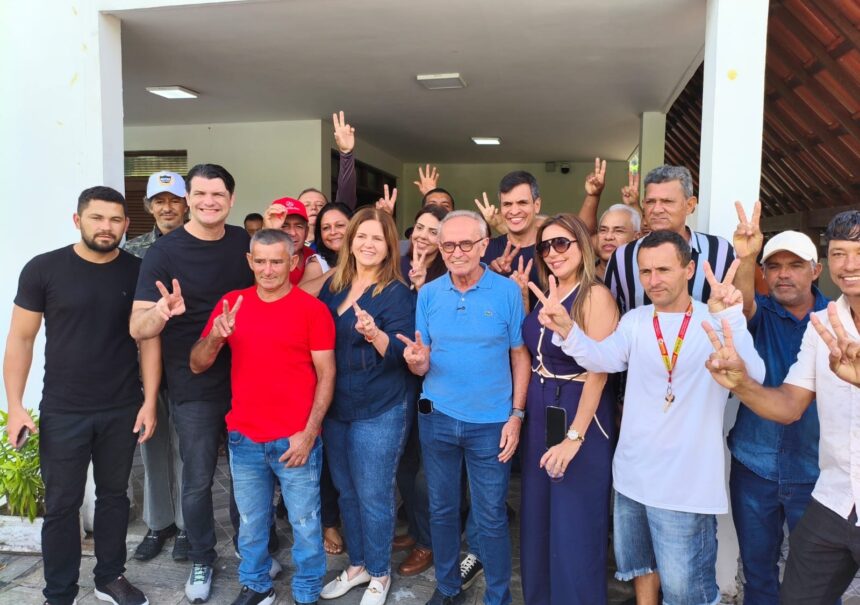 Cícero Lucena recebe adesão de grupo de oposição em Bananeiras
