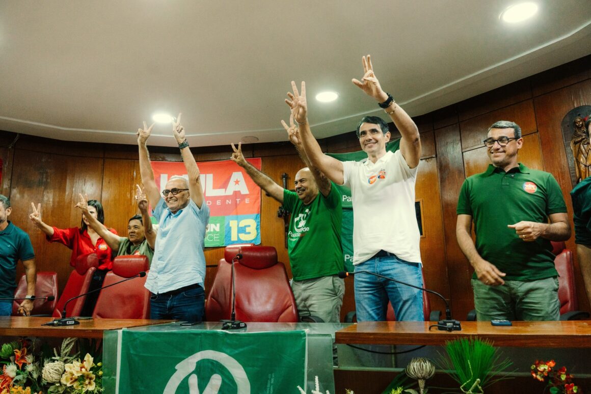 28cec02f-f960-4b47-9fbd-0e976550a636 PV oficializa apoio a Cícero Lucena; decisão final ficará para a federação