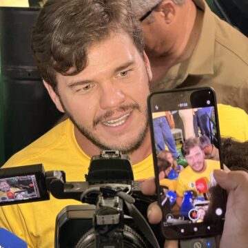 Bruno anuncia que Juliana não será a vice e que trabalhará para eleger Efraim
