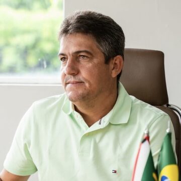Prefeito de Alagoa Nova ousa e quer colocar dois ‘estaduais’ adversários no mesmo palanque