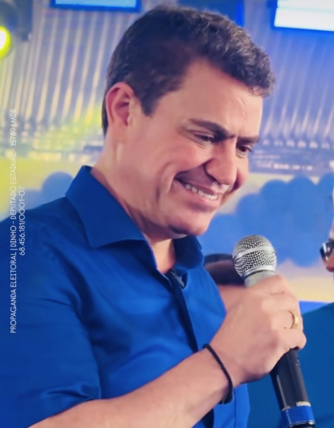 “Rela” de Ludgério em Dinho só reforça que “voto cruzado” só presta quando beneficia um lado