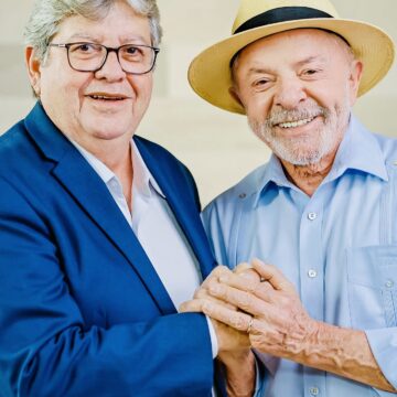 Screenshot Em dia de anúncio de Leo, João aparece ao lado do presidente Lula